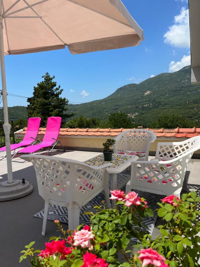 Etno Village Mihailovic Iii *